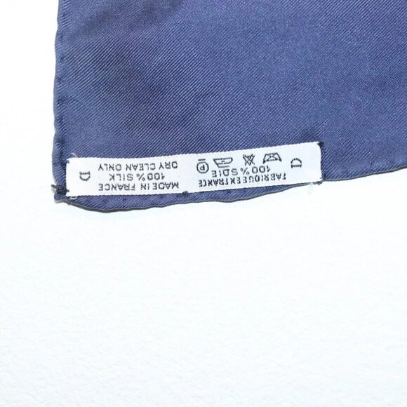 HERMES Carre 90 Scarf ""LES CAVALIERS D'OR"" Silk Navy Auth - Picture 13 of 15